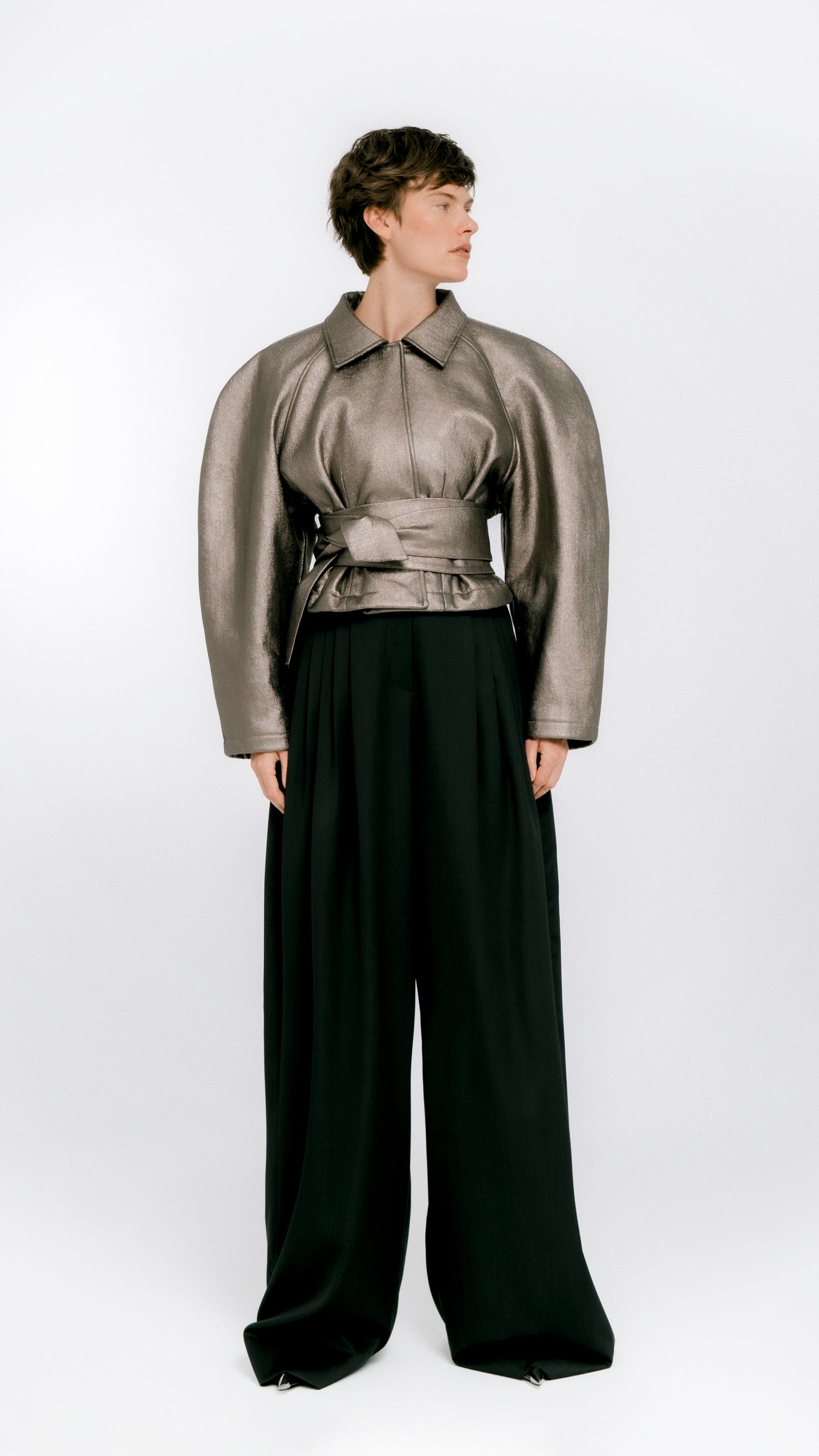 Pleated wide leg pants